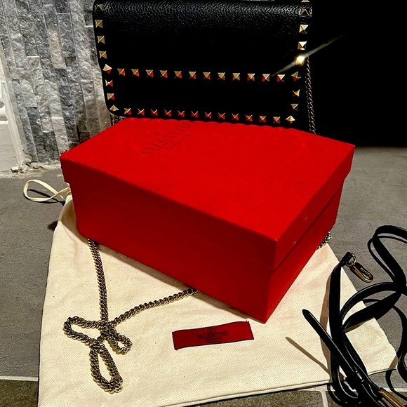 Valentino cross body black in color. Two straps chain and black leather like new - Picture 1 of 6